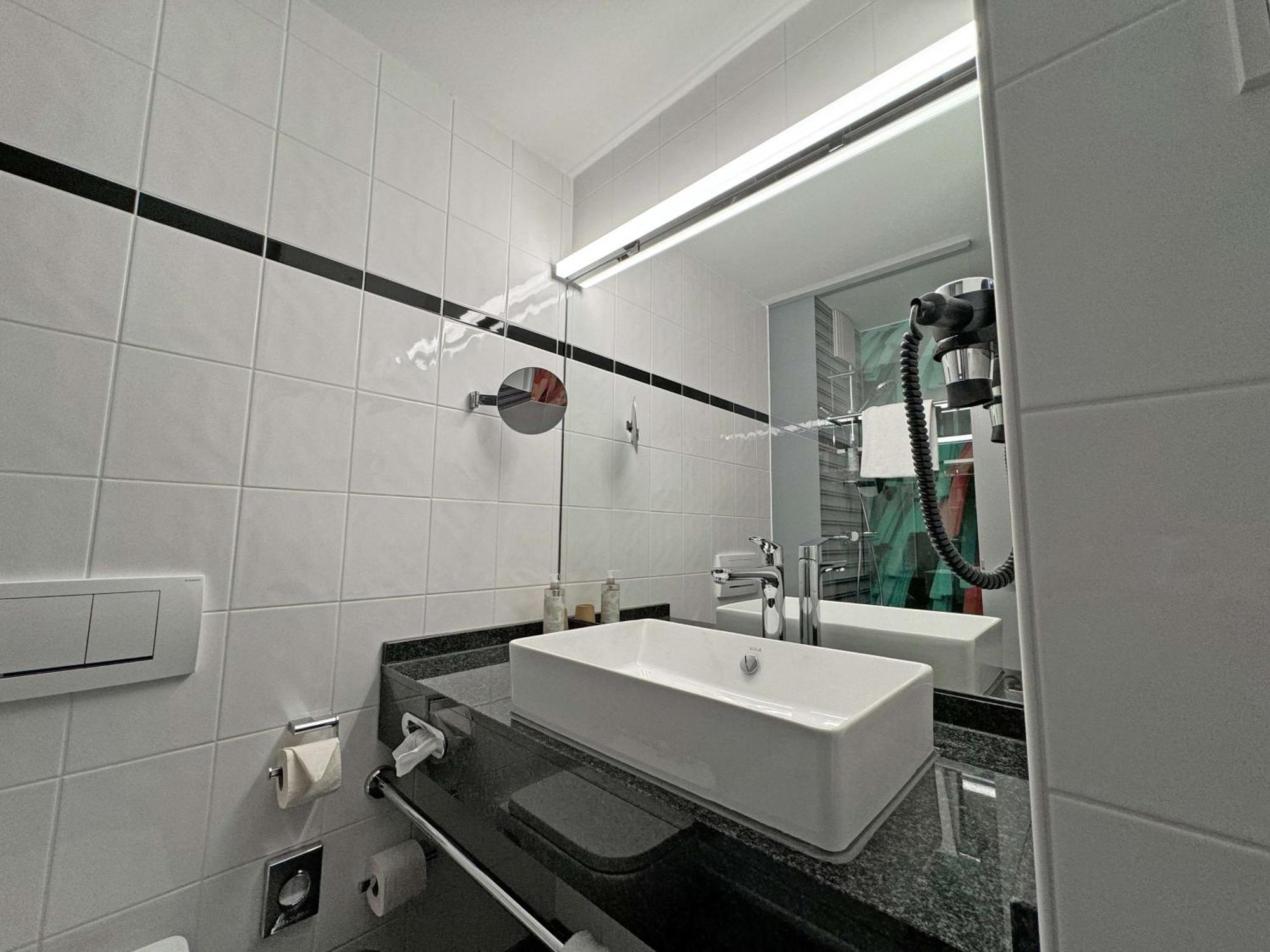 Ibis Styles Neckarsulm Hotel Bagian luar foto